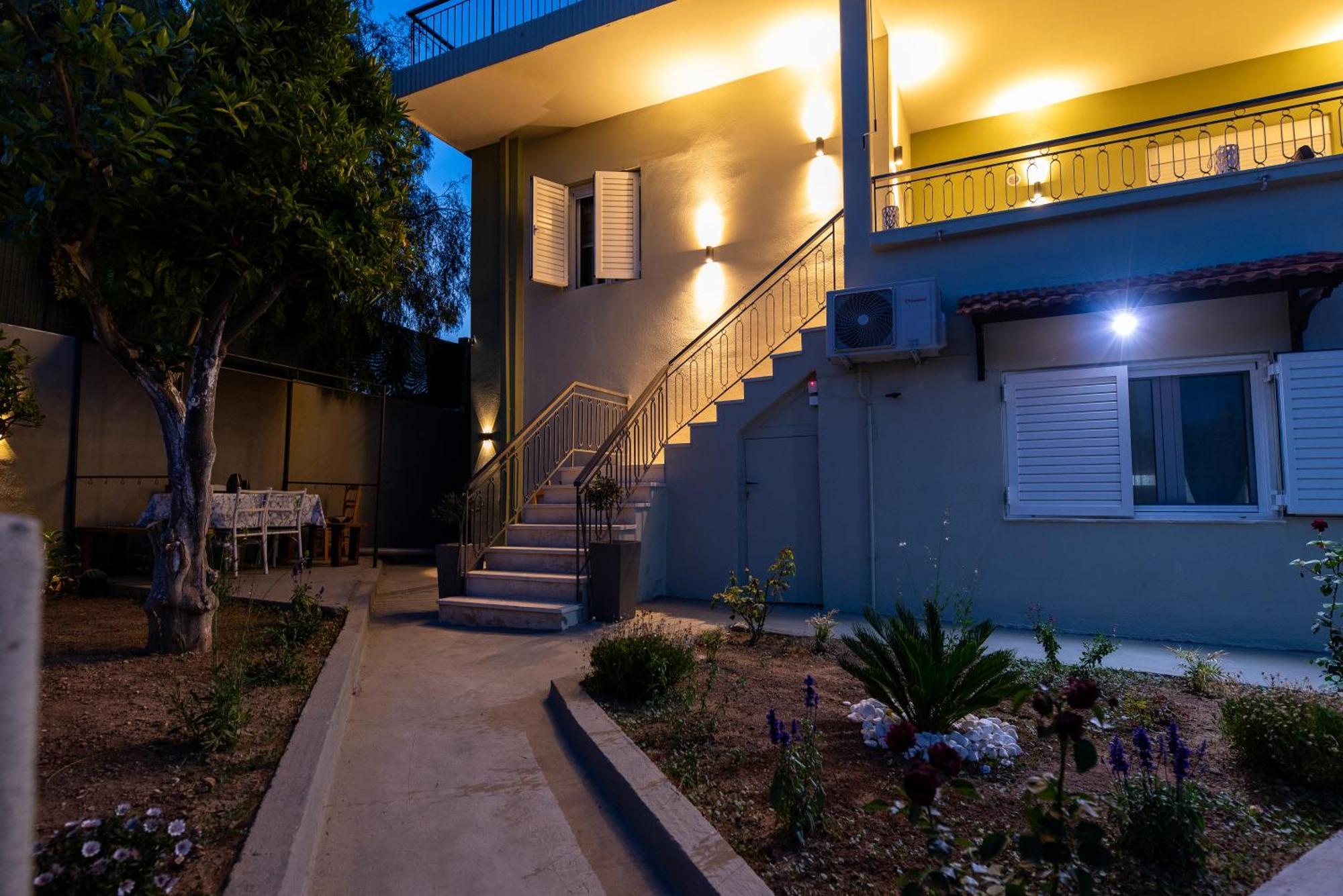Demi'S Apartments Near Athen'S Airport Artemida  Bagian luar foto