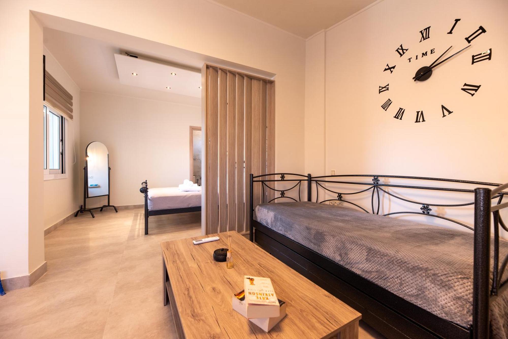 Demi'S Apartments Near Athen'S Airport Artemida  Bagian luar foto