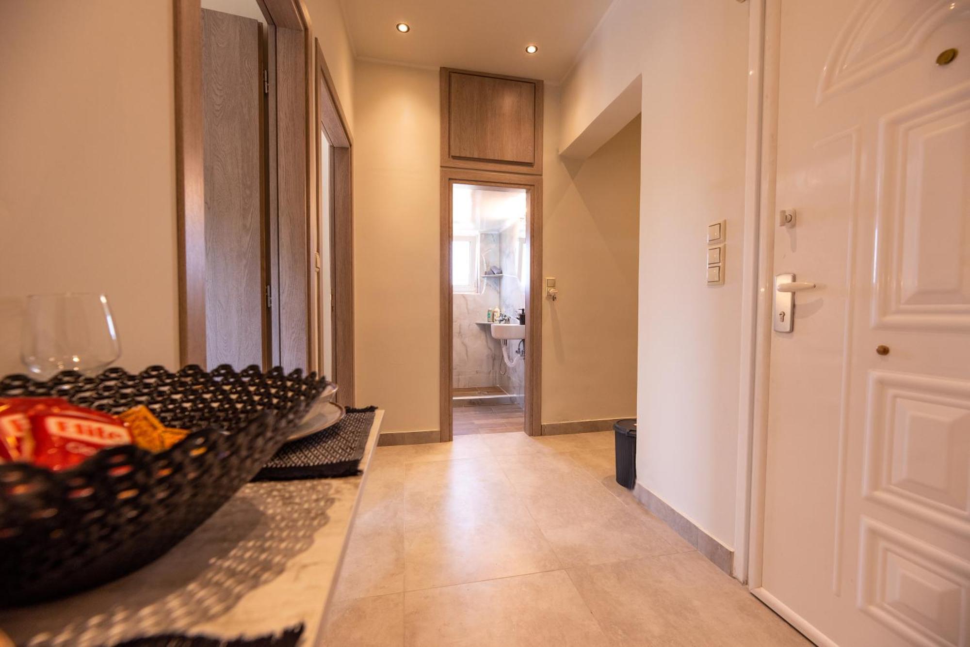 Demi'S Apartments Near Athen'S Airport Artemida  Bagian luar foto